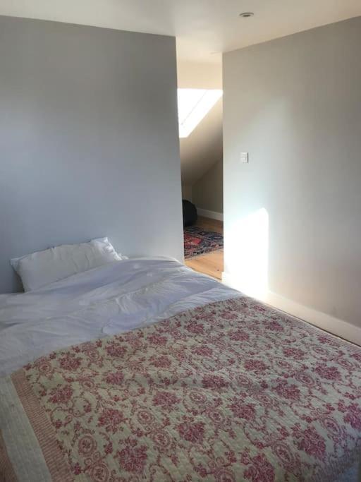 ロンドンElegant 3Bed Crouchend In Style With Roof Terraceアパートメント エクステリア 写真
